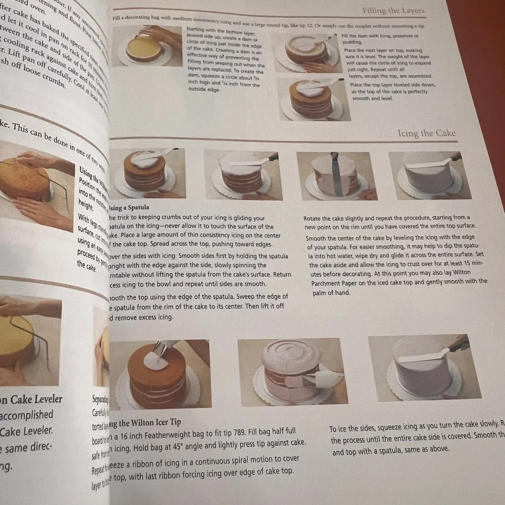 Wilton School Decorating Cakes A Reference & Idea Book 1999 Hardcover Cookbook